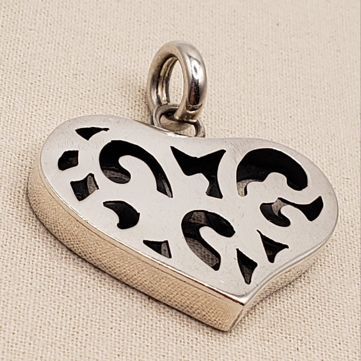 Peruvian Silver Filigree Heart Pendant