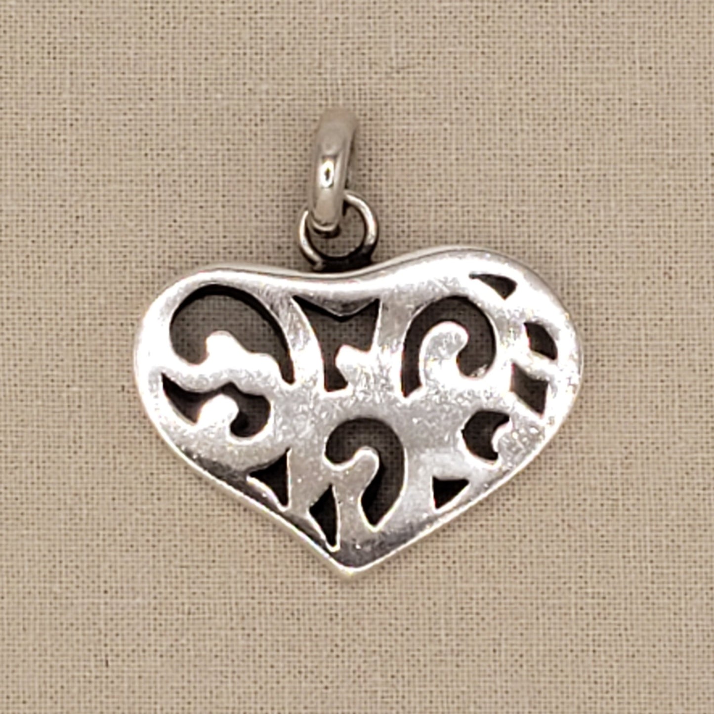 Peruvian Silver Filigree Heart Pendant