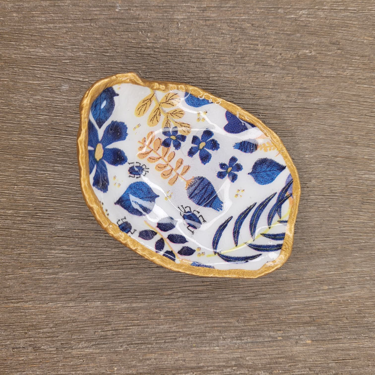 Oyster decoupage trinket trays