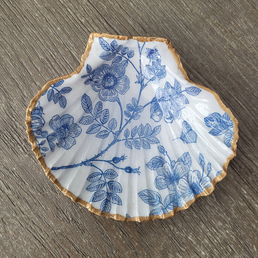 Coastal Elegance Decoupage Seashell